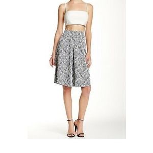 Flare skirt